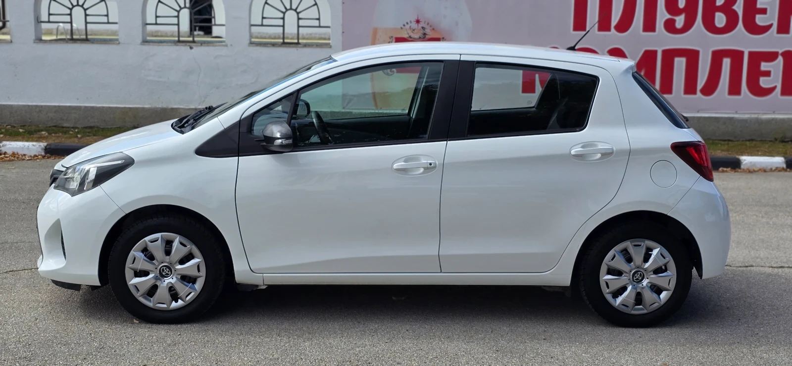 Toyota Yaris  - изображение 3