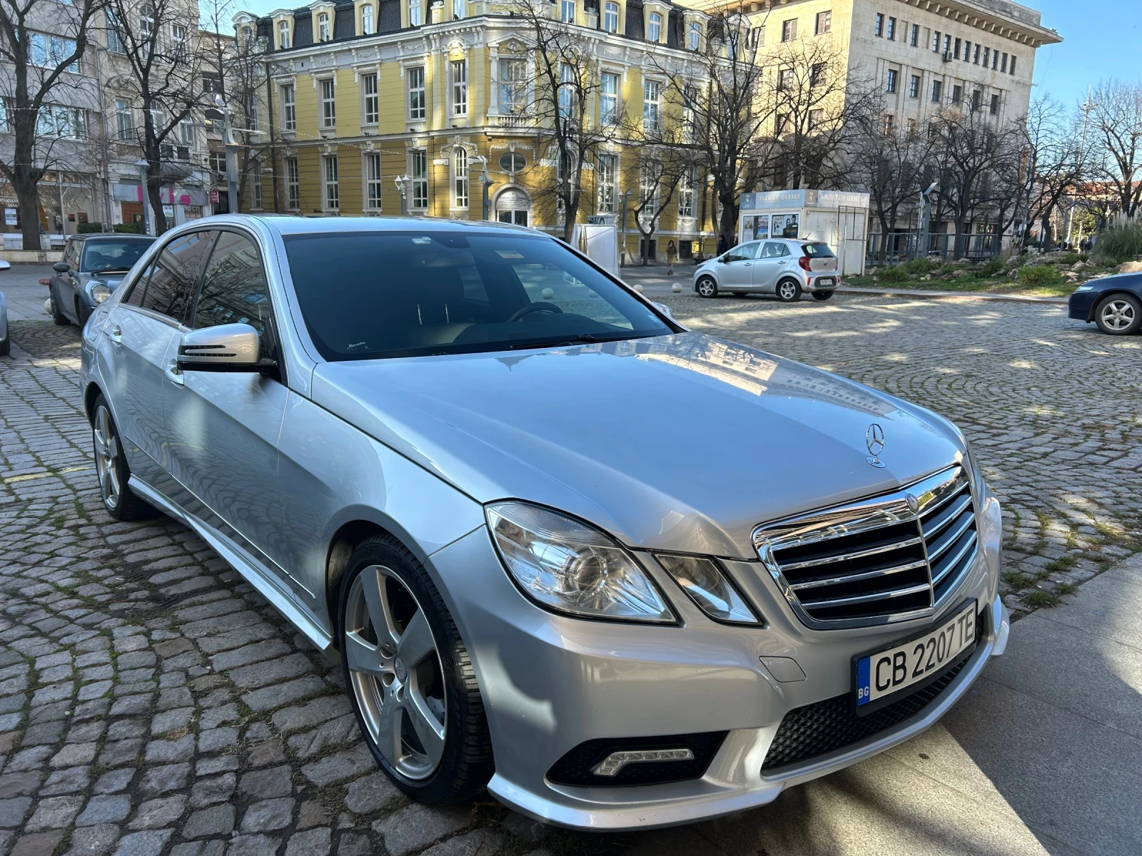 Mercedes-Benz E 350 E350 4MATIC  AMG  2011 г.   272 к.с.   Газ/Бензин - изображение 3