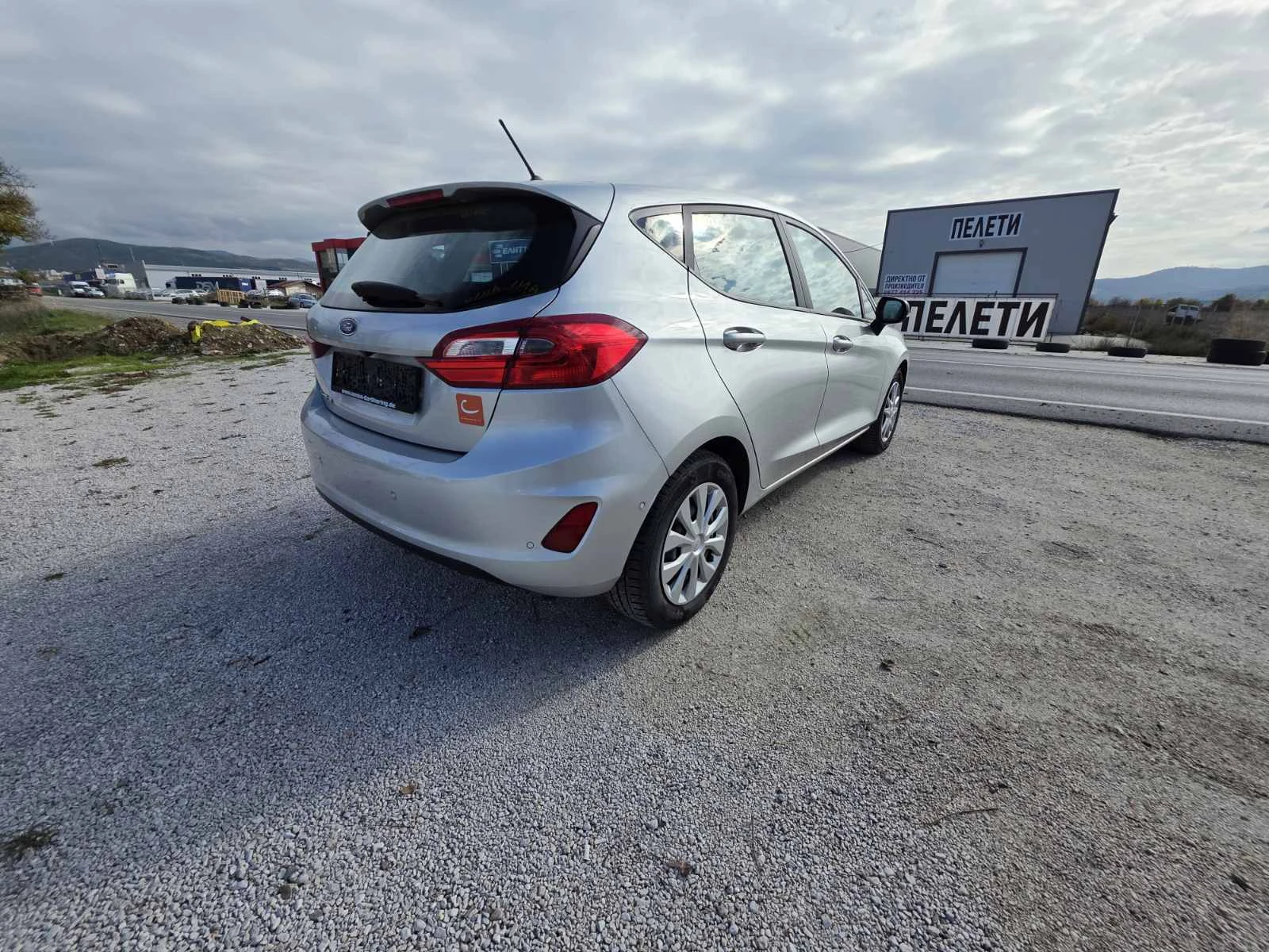 Ford Fiesta 1.0 EcoBoost Навигация| Камера| Автопилот - изображение 5