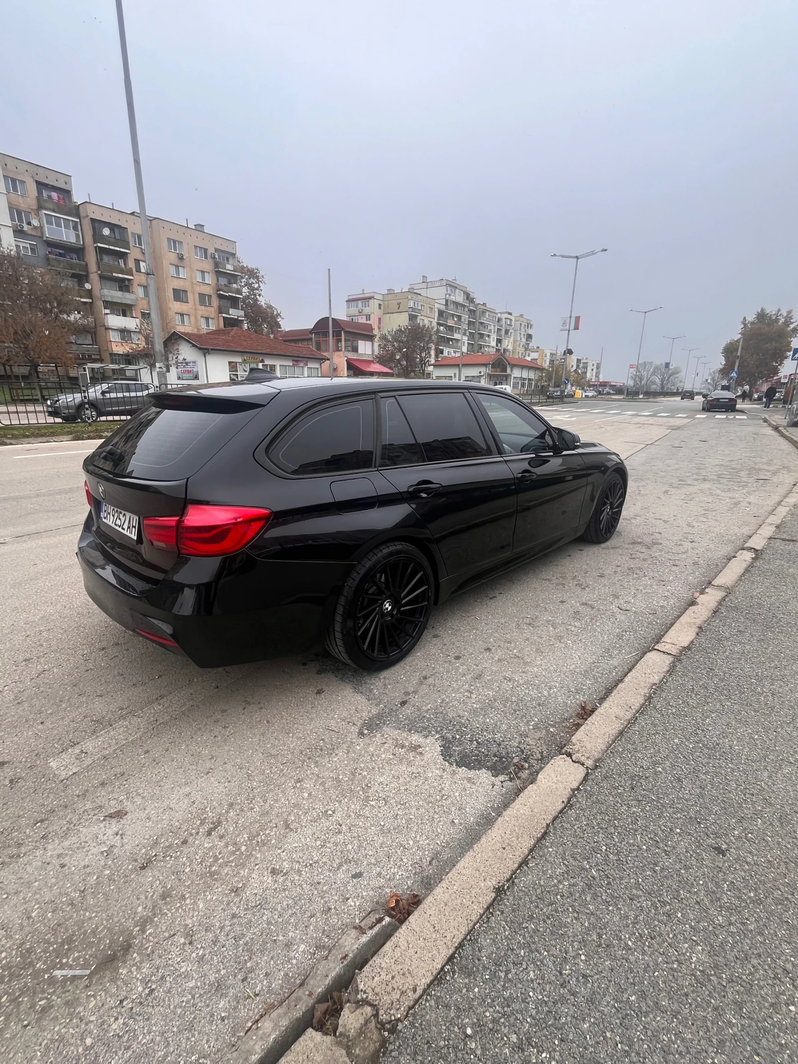 BMW 320 FACE/xDrive/ДИГИТАЛНО ТАБЛО/ KEYLESS/HEADUP/MPACK - изображение 2