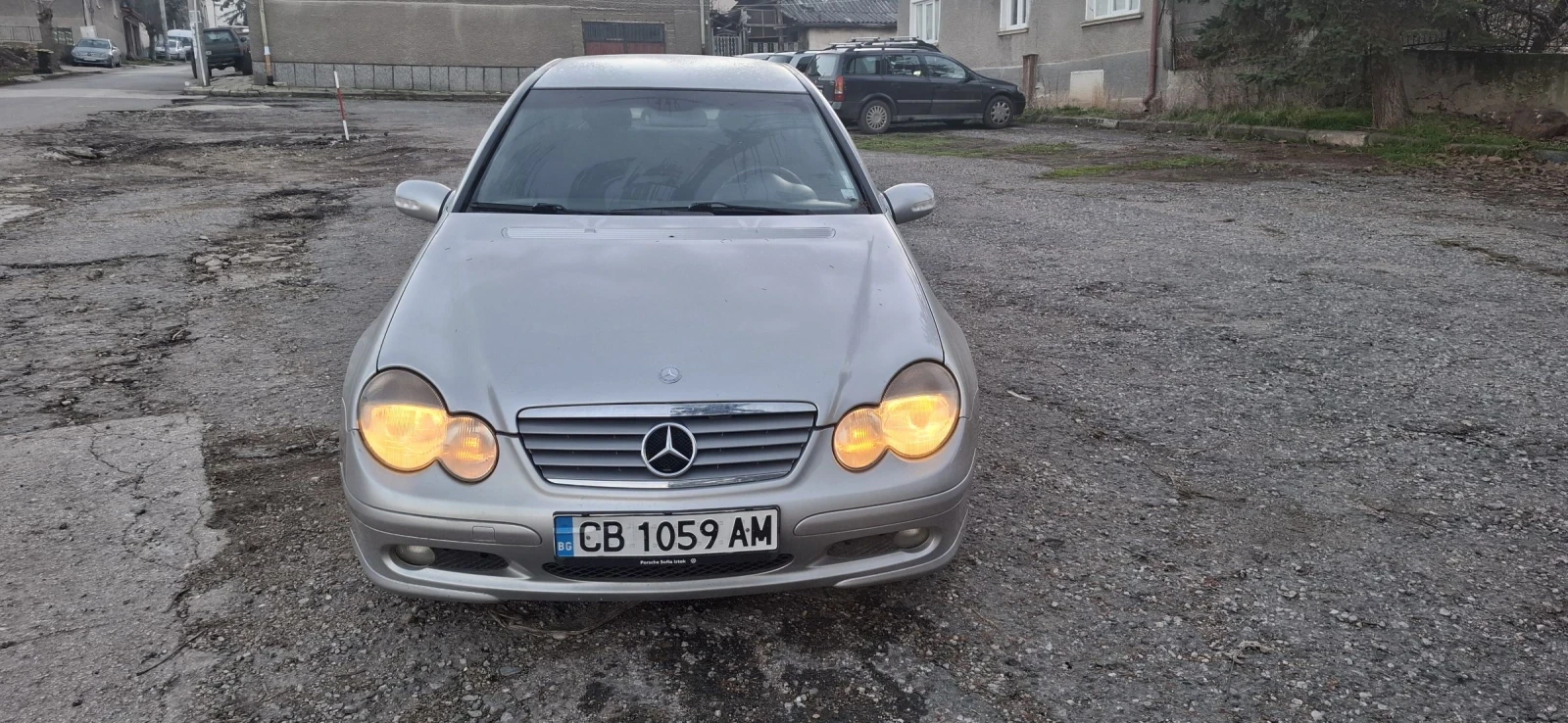 Mercedes-Benz C 180  - изображение 2