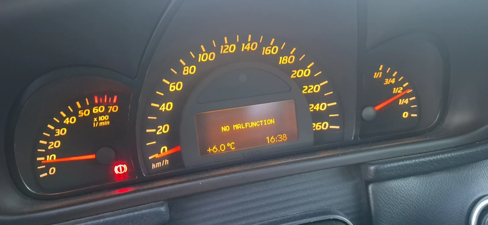 Mercedes-Benz C 180  - изображение 8