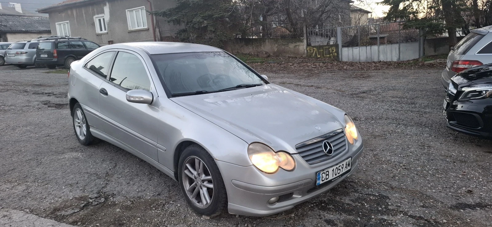 Mercedes-Benz C 180  - изображение 3
