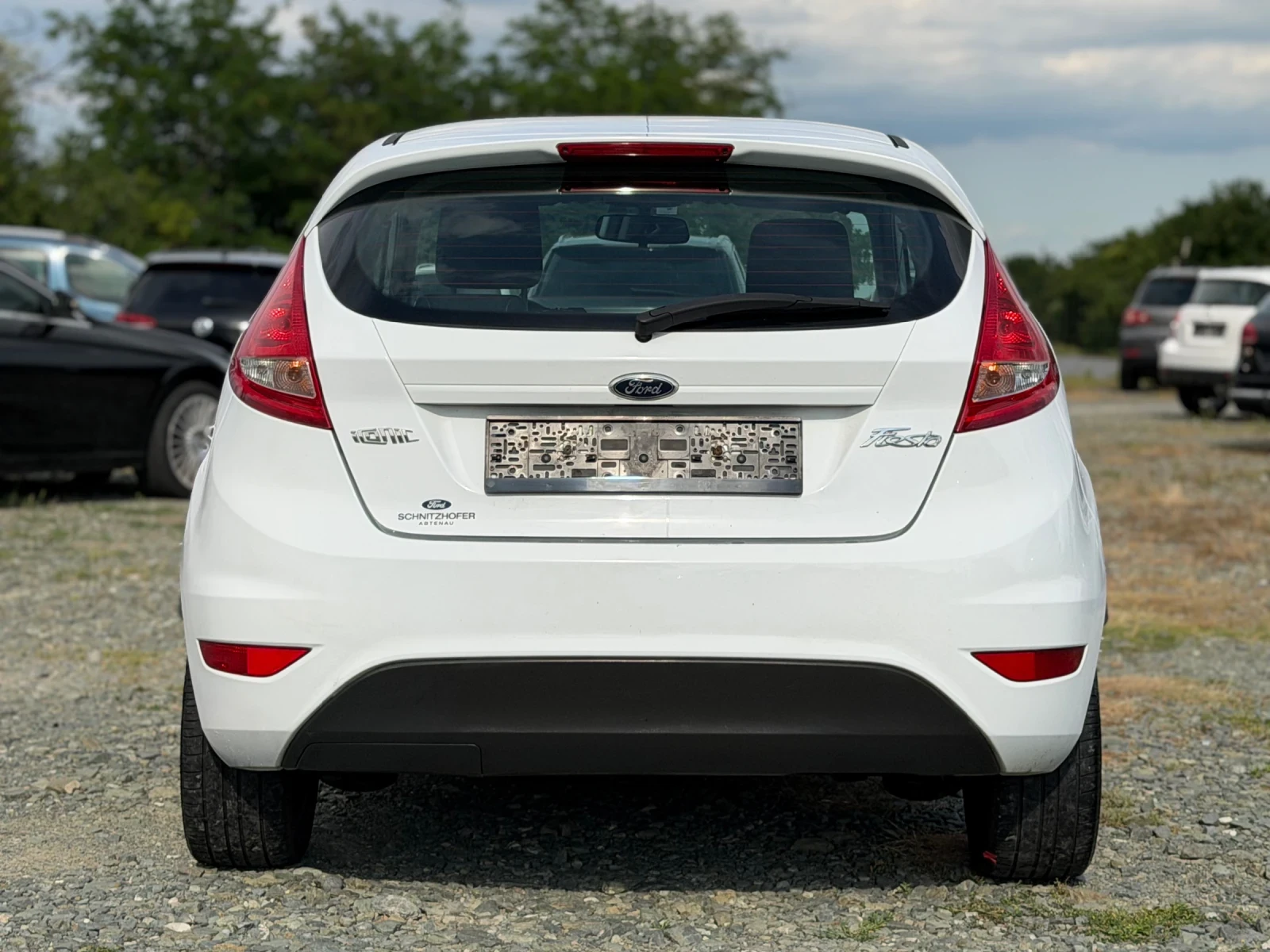 Ford Fiesta 1.4i ICONIC, снимка 4 - Автомобили и джипове - 52934019