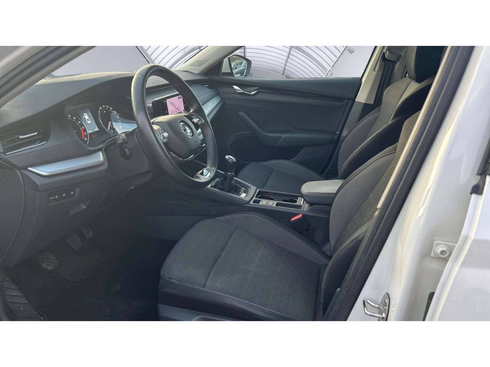 Skoda Octavia 2.0 TDi  M/T, ������� ������ �� 255   | Mobile.bg � ����������� 11