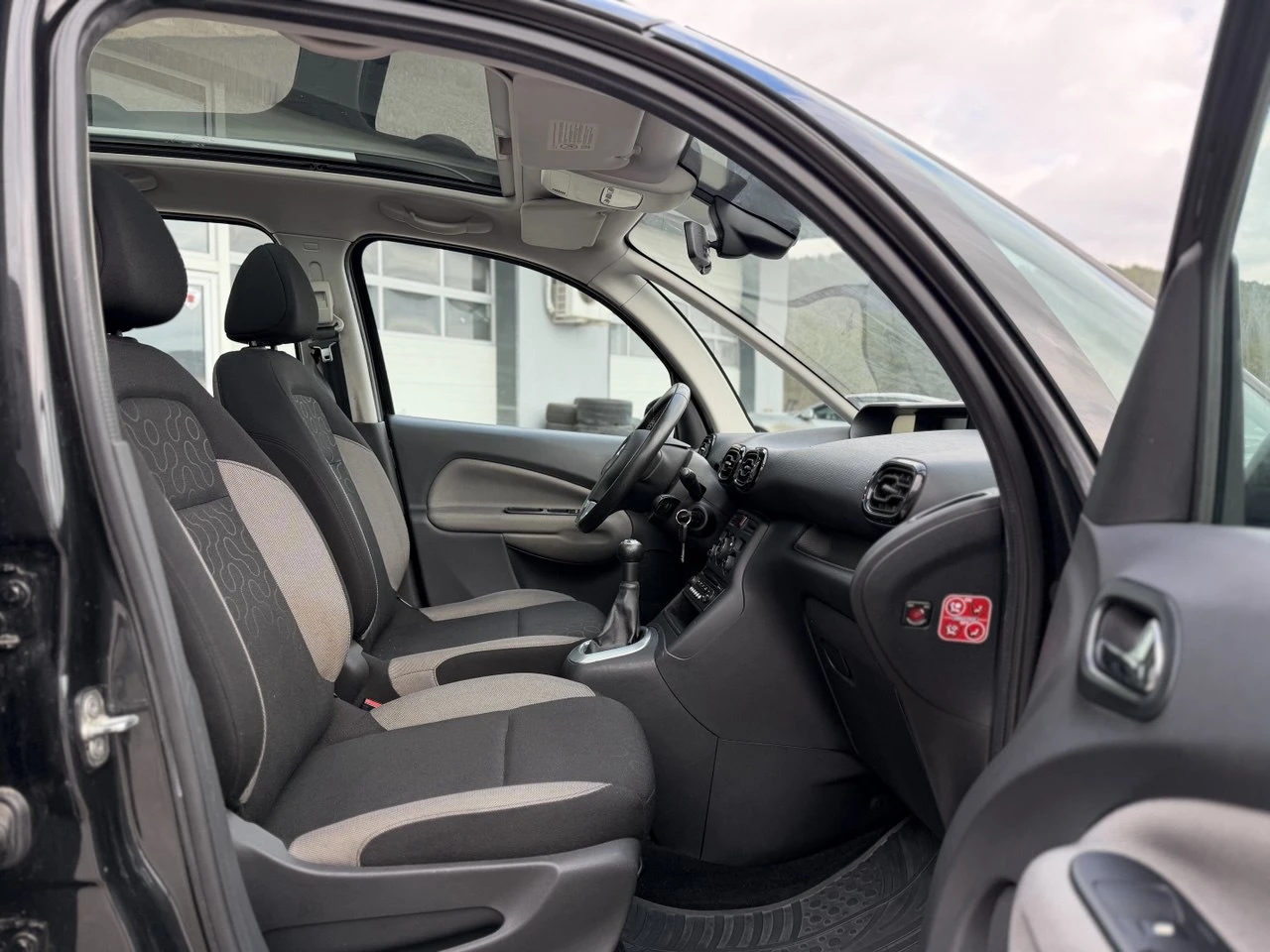 Citroen C3 Picasso 1.4i PANORAMA | Mobile.bg � ����������� 13