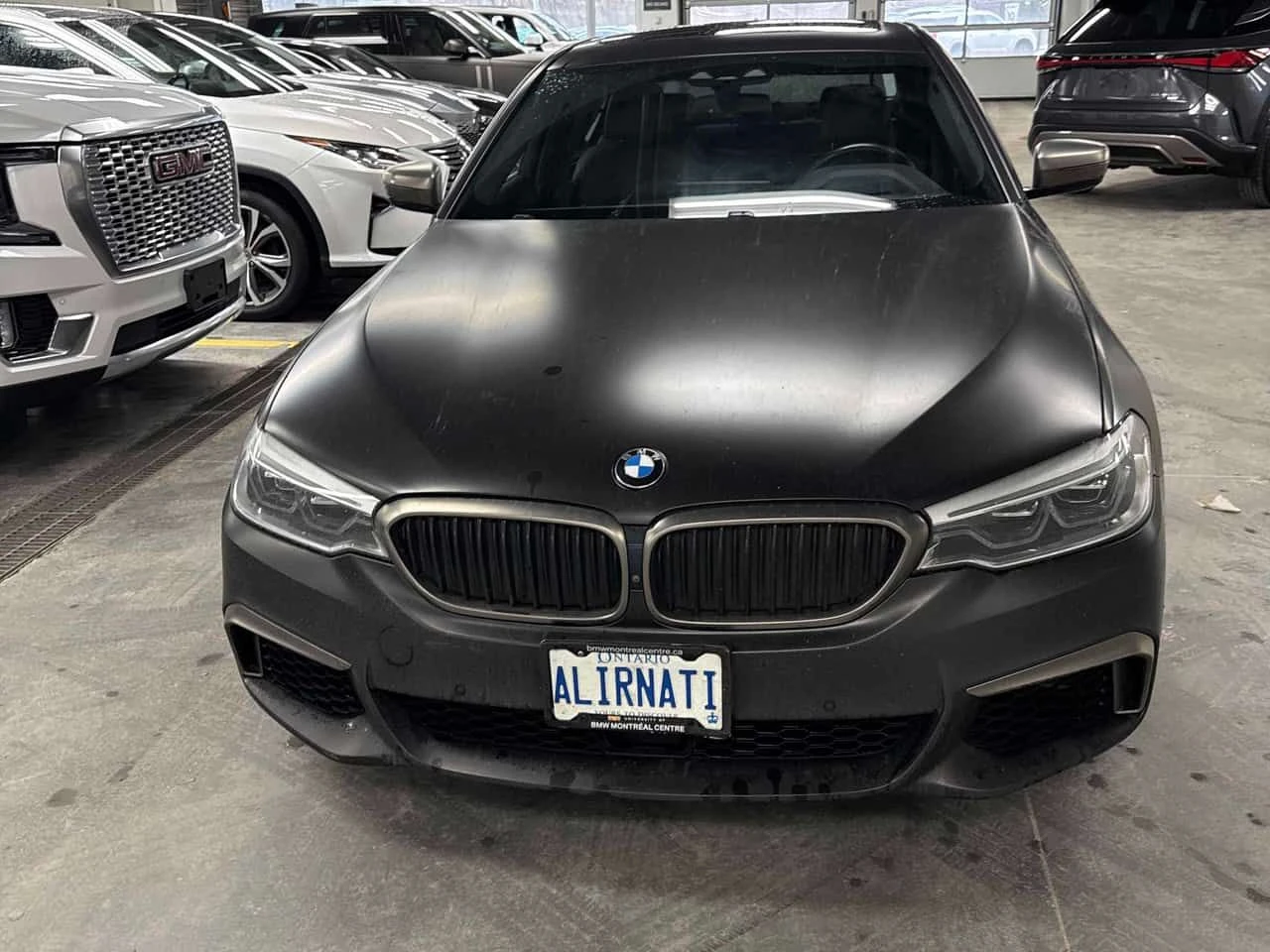 BMW 550 xDrive M | МАСАЖ | HUD | PANO | 360 | B&W , снимка 6 - Автомобили и джипове - 53805471