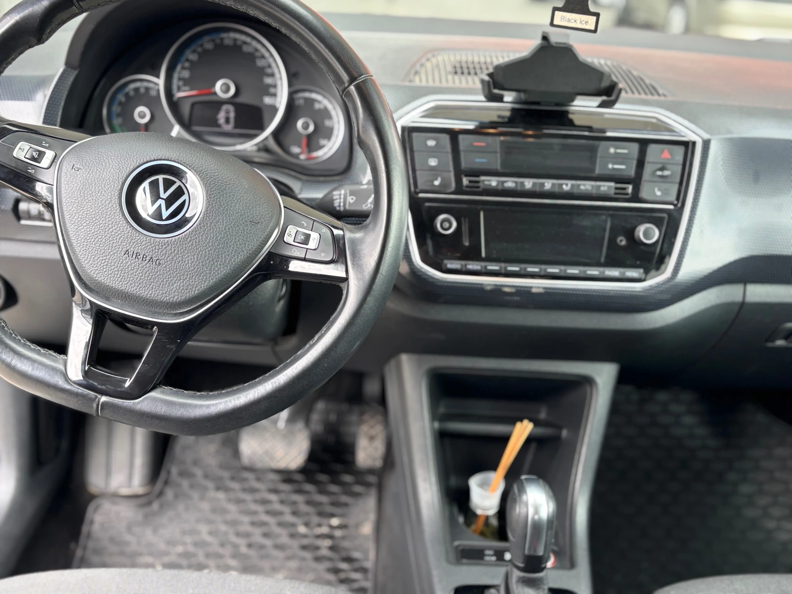 VW Up Electric💥камера/зимен пакет/CCS, снимка 12 - Автомобили и джипове - 54582092