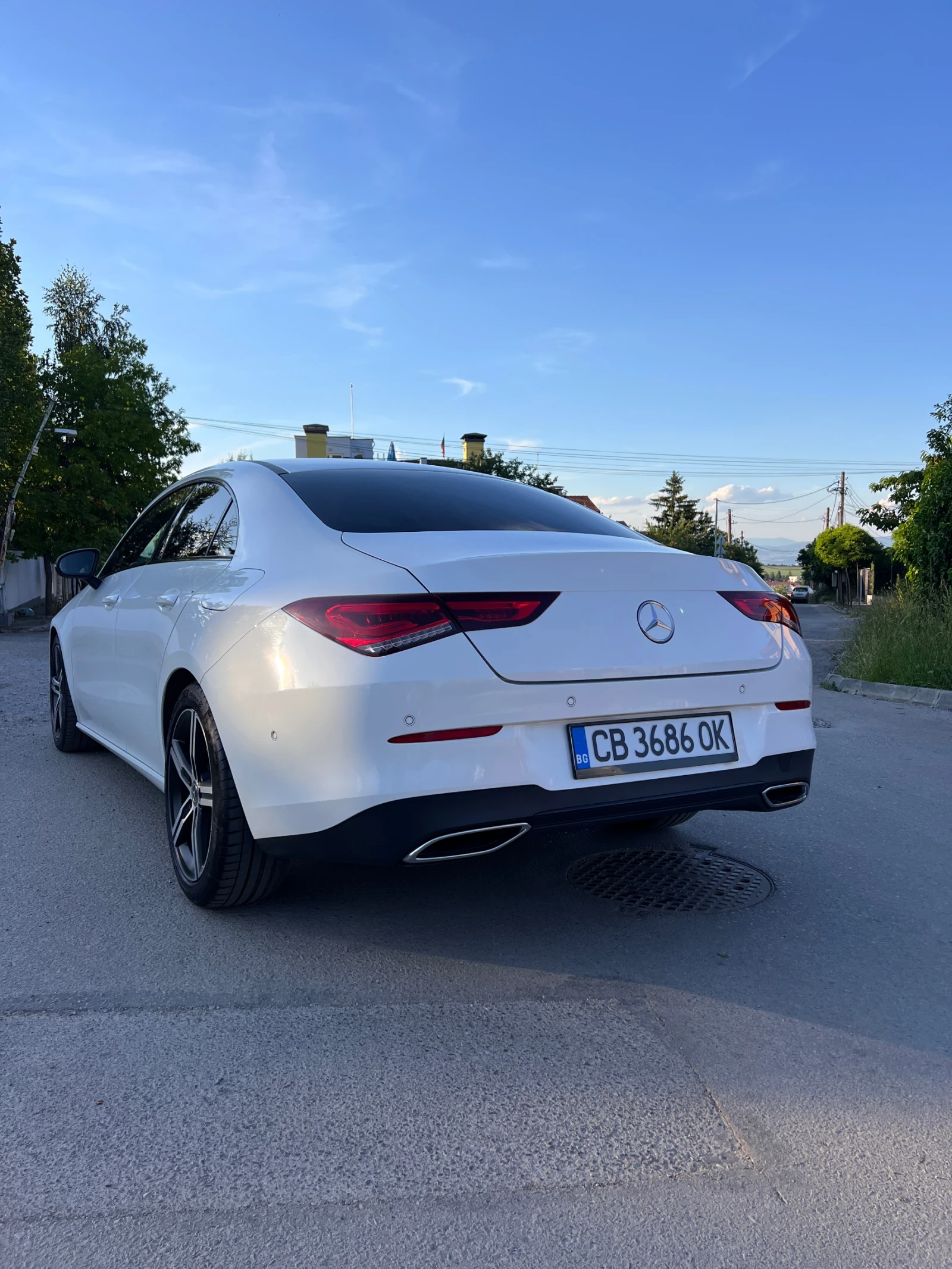 Mercedes-Benz CLA 180, снимка 4 - Автомобили и джипове - 54962463