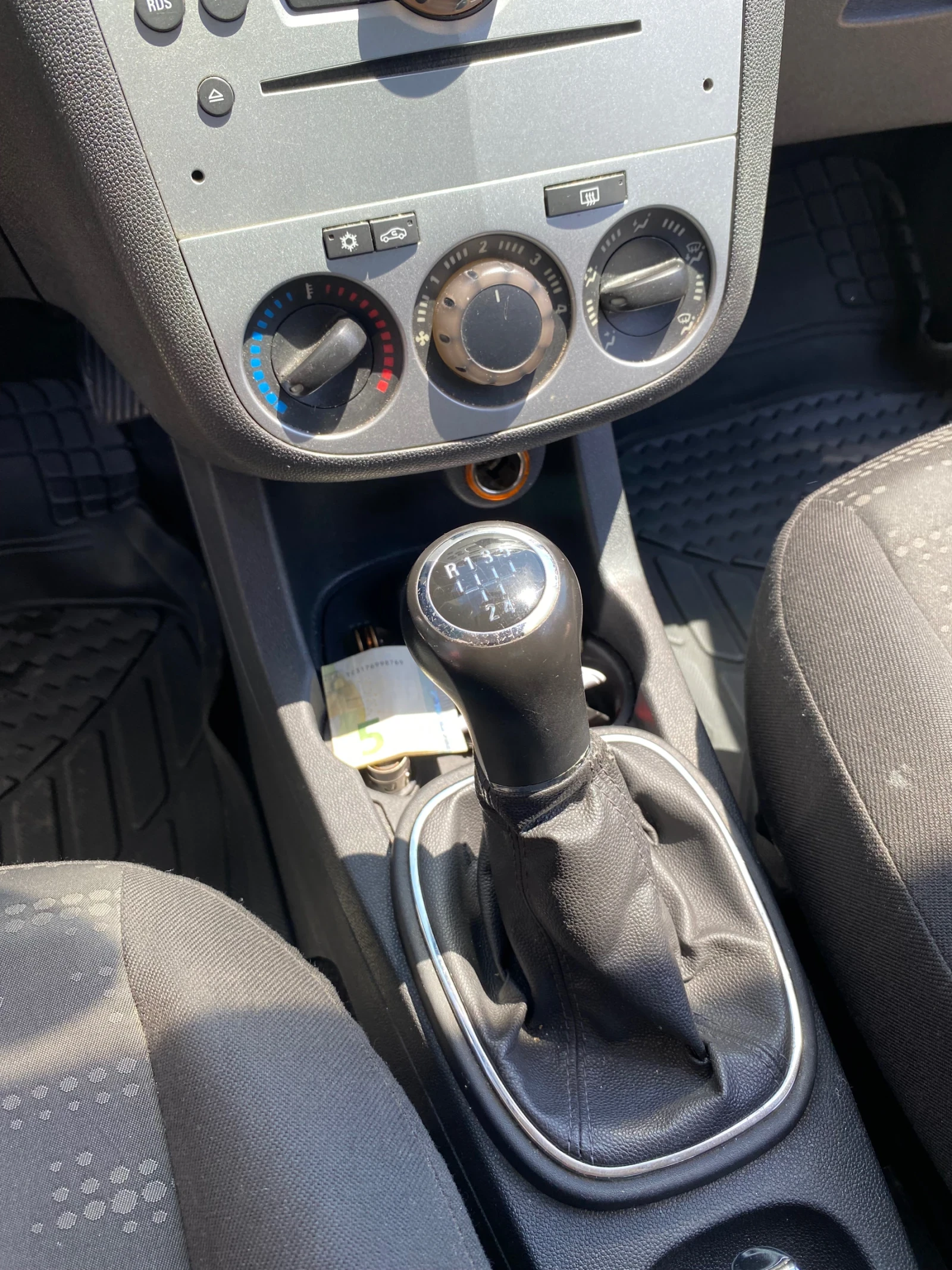 Opel Corsa, снимка 11 - Автомобили и джипове - 55077852