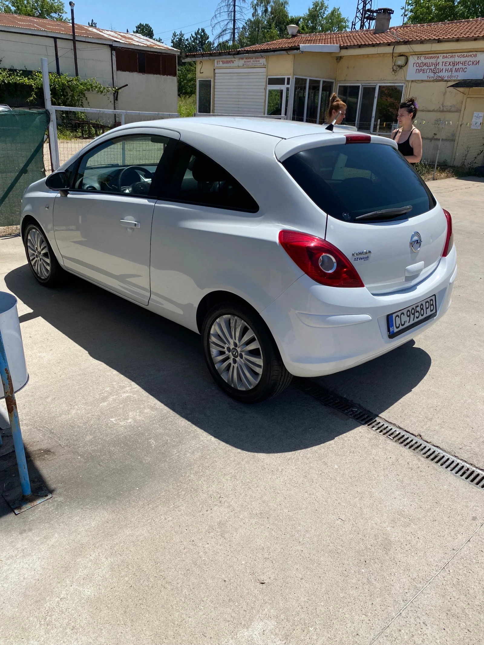 Opel Corsa, снимка 6 - Автомобили и джипове - 55077852