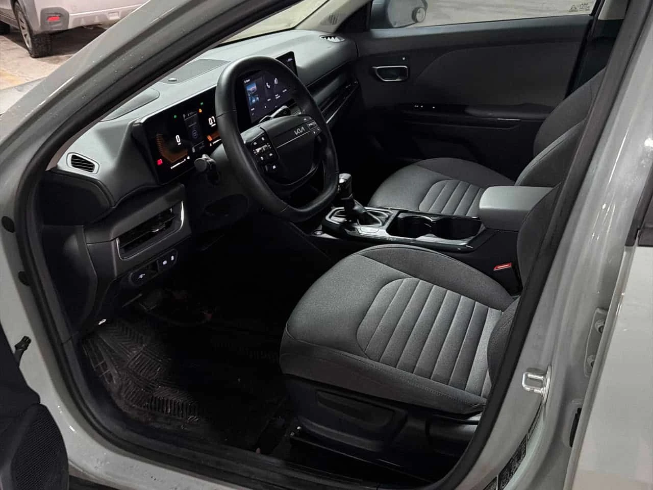 Kia K4 * FWD * CARFAX * ��� ������������ ������ | Mobile.bg � ����������� 5