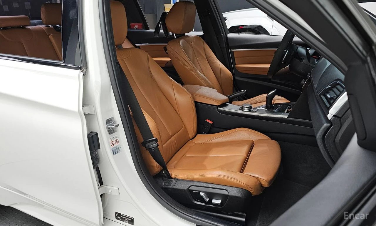 BMW 330 * ФИКСИРАНА ЦЕНА ДО БЪЛГАРИЯ * АВТОКРЕДИТ, снимка 16 - Автомобили и джипове - 55398585