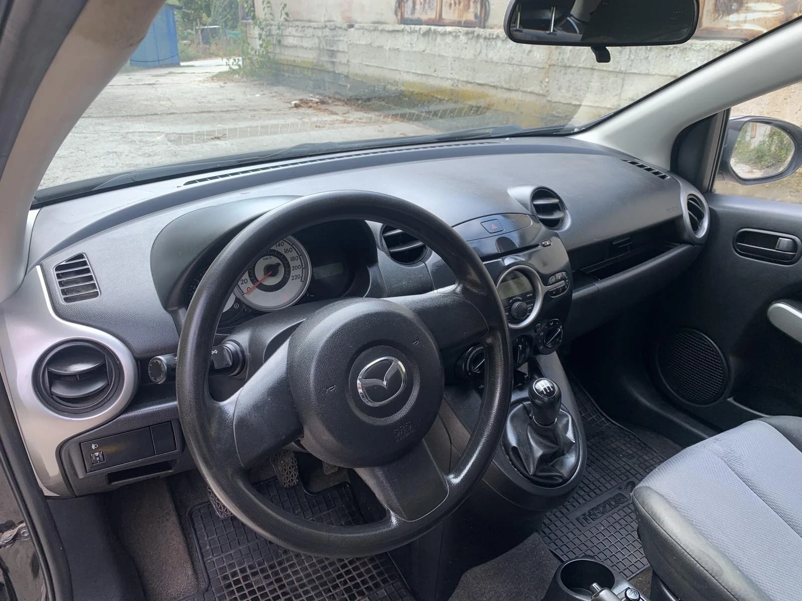 Mazda 2 | Mobile.bg � ����������� 9
