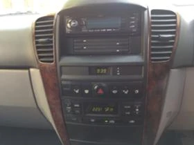 Kia Sorento 2.5crdi 140, снимка 10