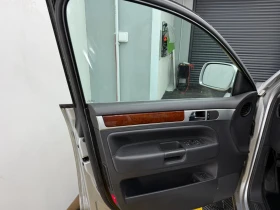 VW Touareg 4.2 Бензин/Газ, снимка 17