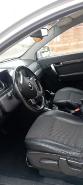 Chevrolet Captiva 2.4газ 6+ 1 реален пробег, снимка 6