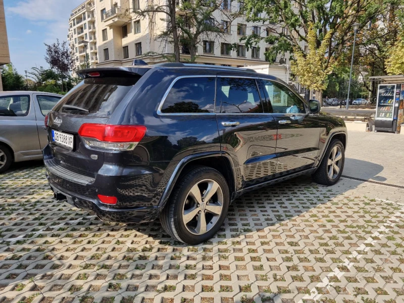 Jeep Grand cherokee Overland 5.7, снимка 4 - Автомобили и джипове - 47852504