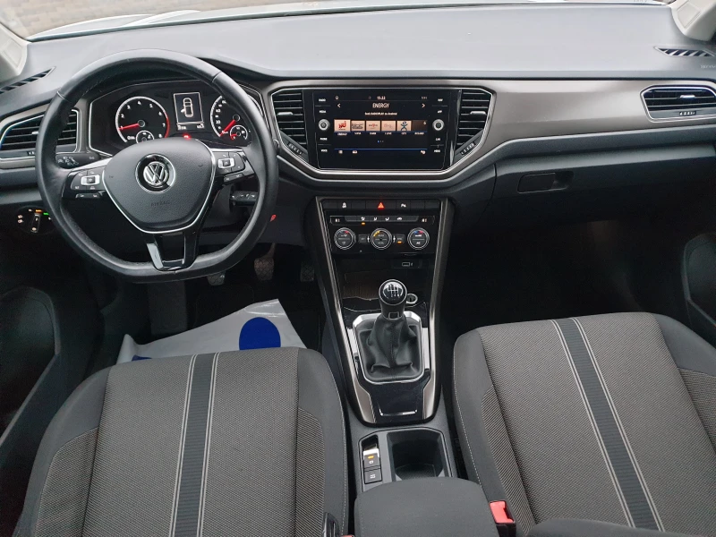 VW T-Roc 1.5 TSI, снимка 9 - Автомобили и джипове - 48327105