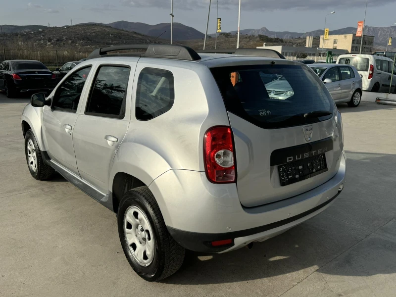 Dacia Duster 1.5* 110ps* КЛИМАТИК* , снимка 3 - Автомобили и джипове - 49452106