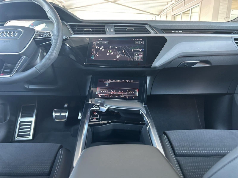 Audi Q8 55 E-TRON/S-LINE/QUATTRO/MATRIX/HEAD UP/360 CAMERA, снимка 9 - Автомобили и джипове - 51402896