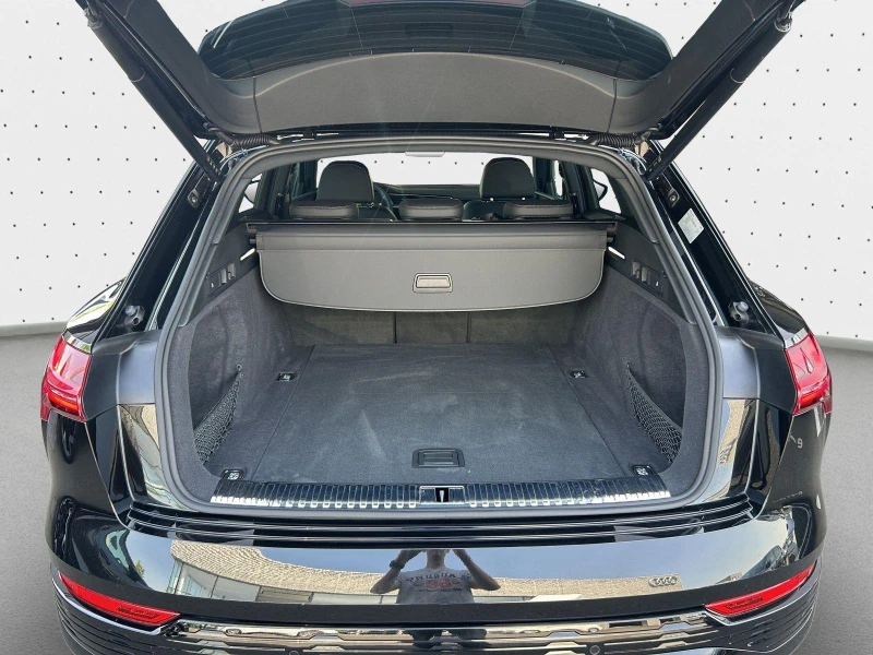 Audi Q8 55 E-TRON/S-LINE/QUATTRO/MATRIX/HEAD UP/360 CAMERA, снимка 13 - Автомобили и джипове - 51402896