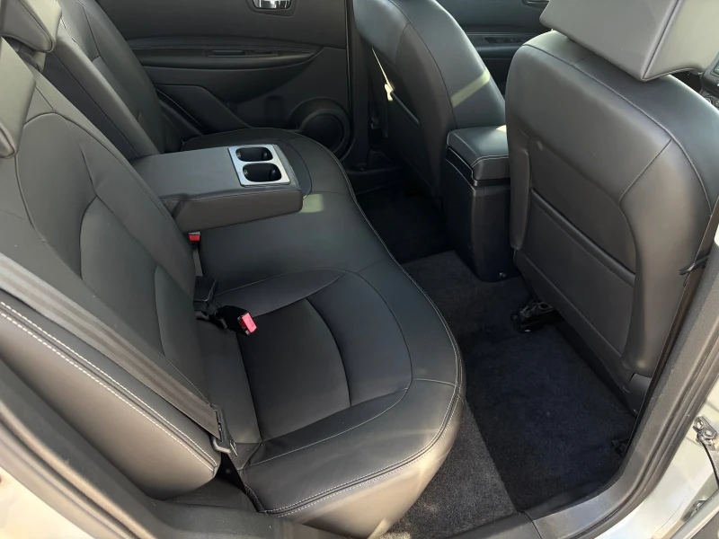 Nissan Qashqai 1.5DCI-106k.c. N-TEC/ Кожа , Панорама, KEYLESS /, снимка 13 - Автомобили и джипове - 52245793