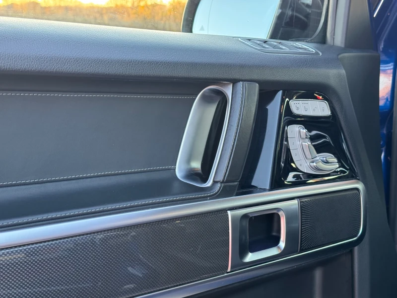 Mercedes-Benz G 500 AMG* 6.3 OPTIC* 22"* CARBON* 360CAM, снимка 7 - Автомобили и джипове - 52403665