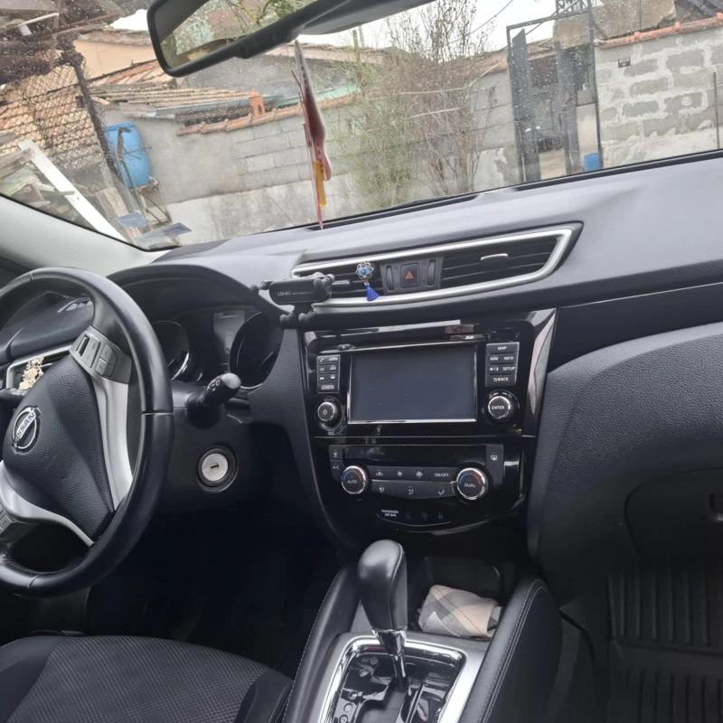 Nissan Qashqai, снимка 3 - Автомобили и джипове - 53081692