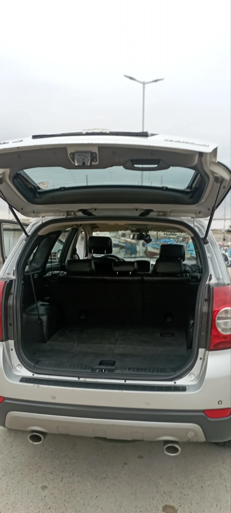 Chevrolet Captiva 2.4газ 6+ 1 реален пробег, снимка 12 - Автомобили и джипове - 53288739