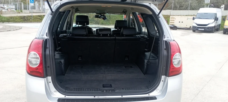 Chevrolet Captiva 2.4газ 6+ 1 реален пробег, снимка 13 - Автомобили и джипове - 53288739