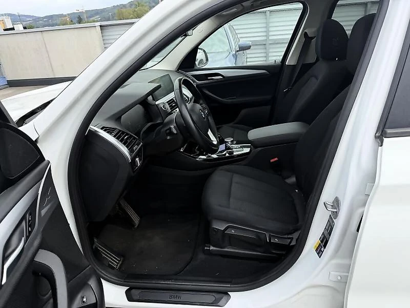 BMW X3  xDrive30e Navi LED Camera, снимка 5 - Автомобили и джипове - 56733750