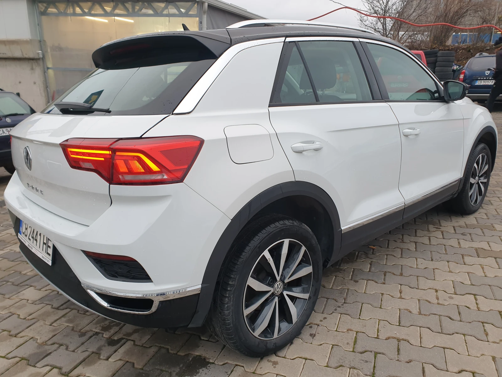 VW T-Roc 1.5 TSI - изображение 7