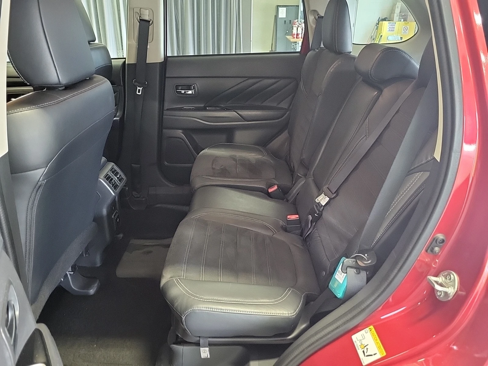 Mitsubishi Outlander * PHEV SE* * АвтоКредит*  - изображение 10