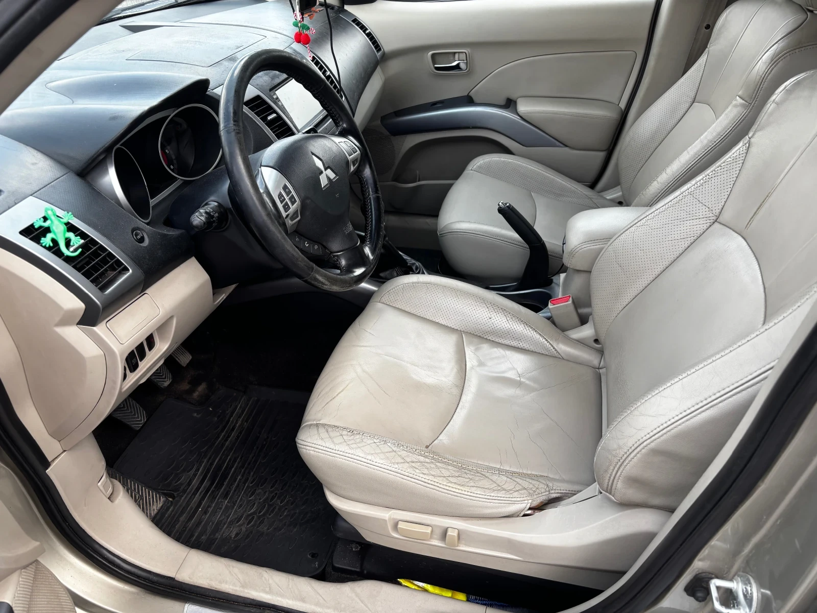 Mitsubishi Outlander  - изображение 5