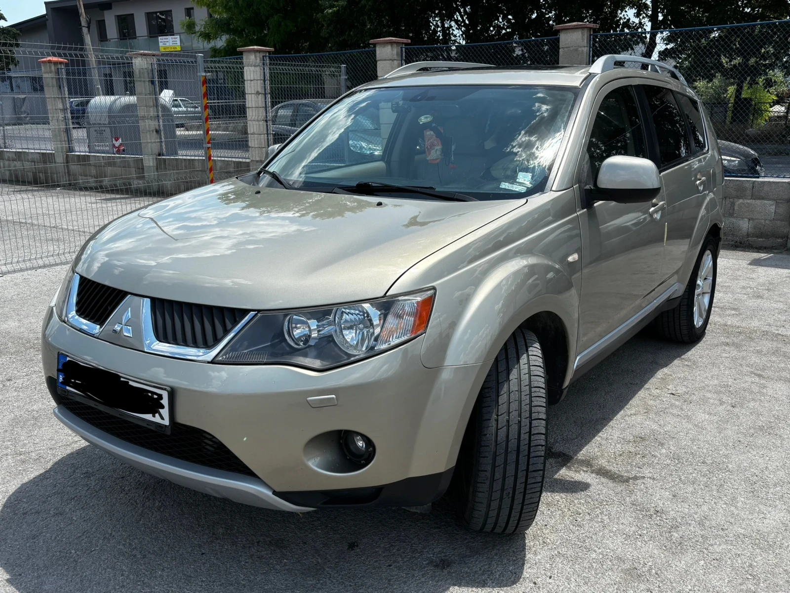 Mitsubishi Outlander  - изображение 2
