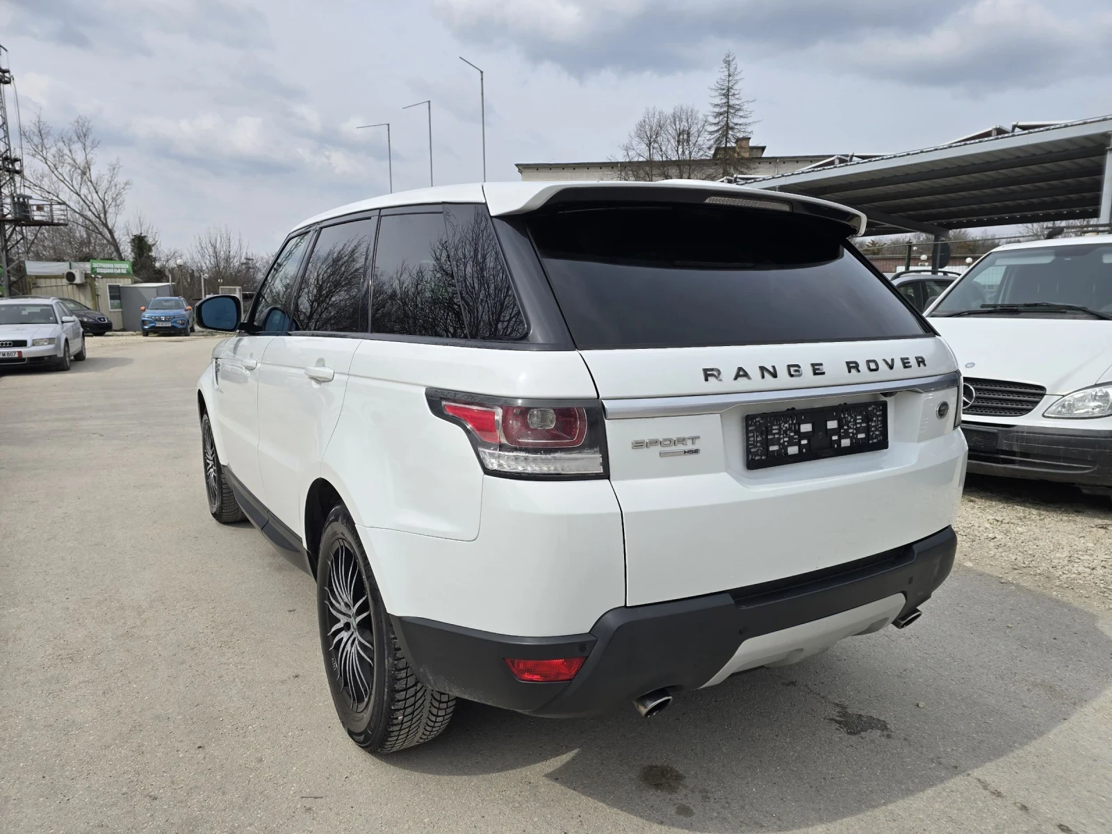 Land Rover Range Rover Sport 3.0D 250к.с 4х4 Въздух Алкантара Камера, снимка 3 - Автомобили и джипове - 53095552