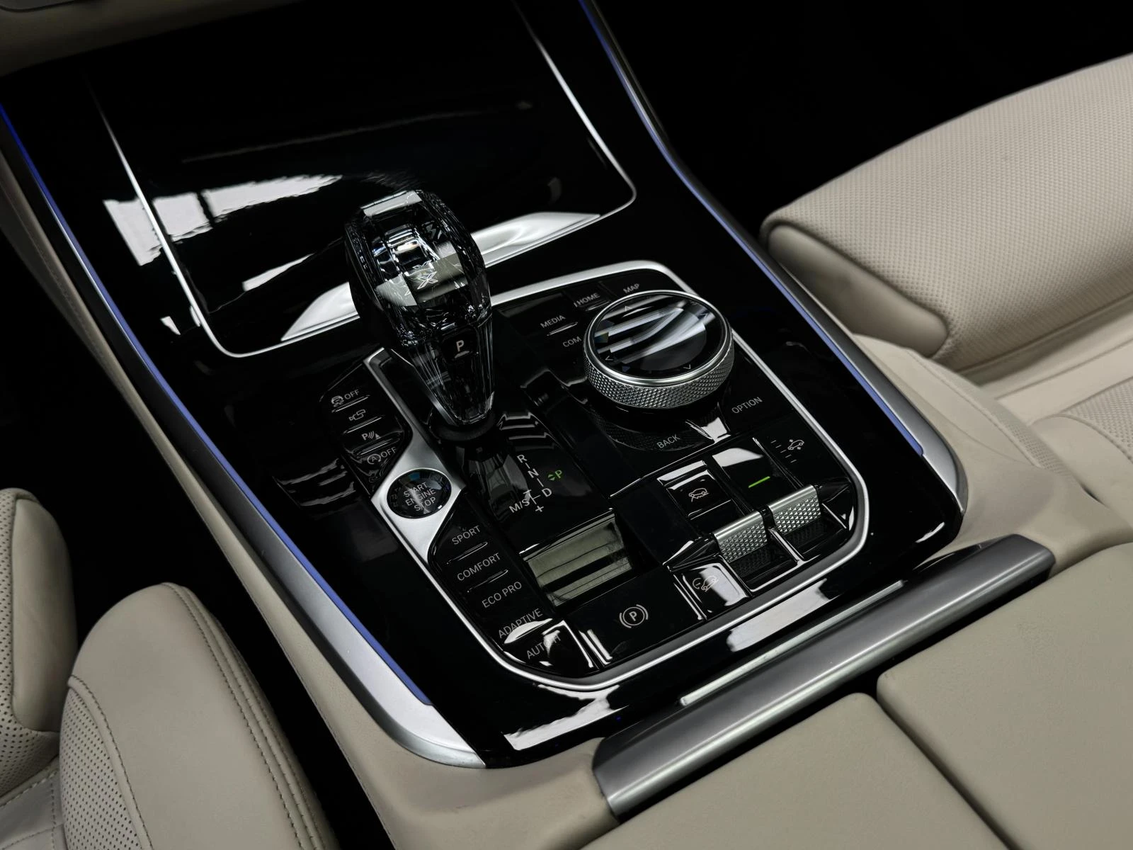 BMW X5 xDrive30d M-pack 3D B&W* 360* Lift* ���������*  | Mobile.bg � ����������� 11