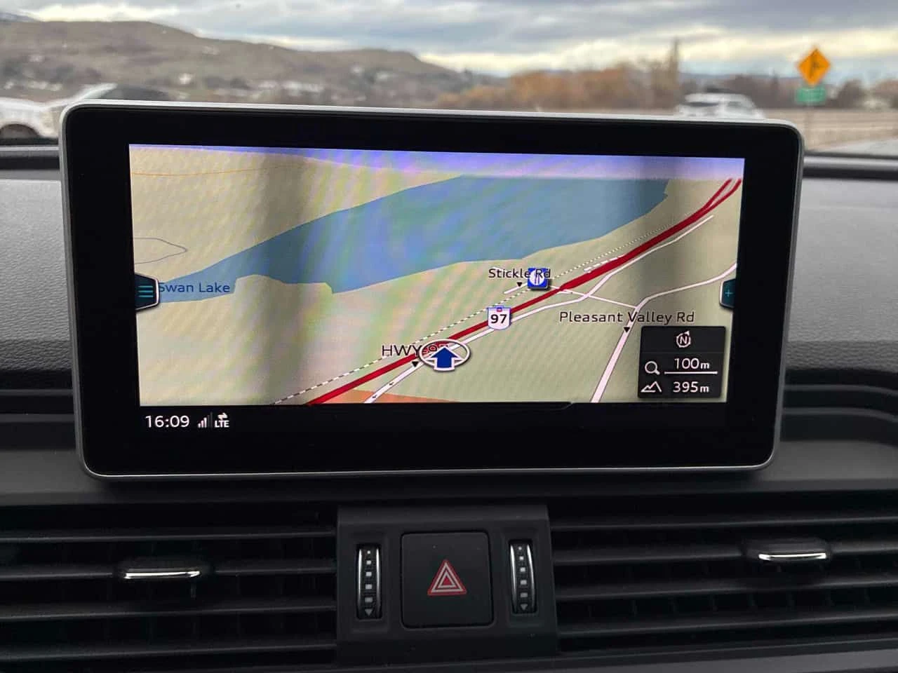 Audi Q5 TECHNIK| PANO| 360| ОБДУХВАНЕ| CARFAX, снимка 15 - Автомобили и джипове - 53982789