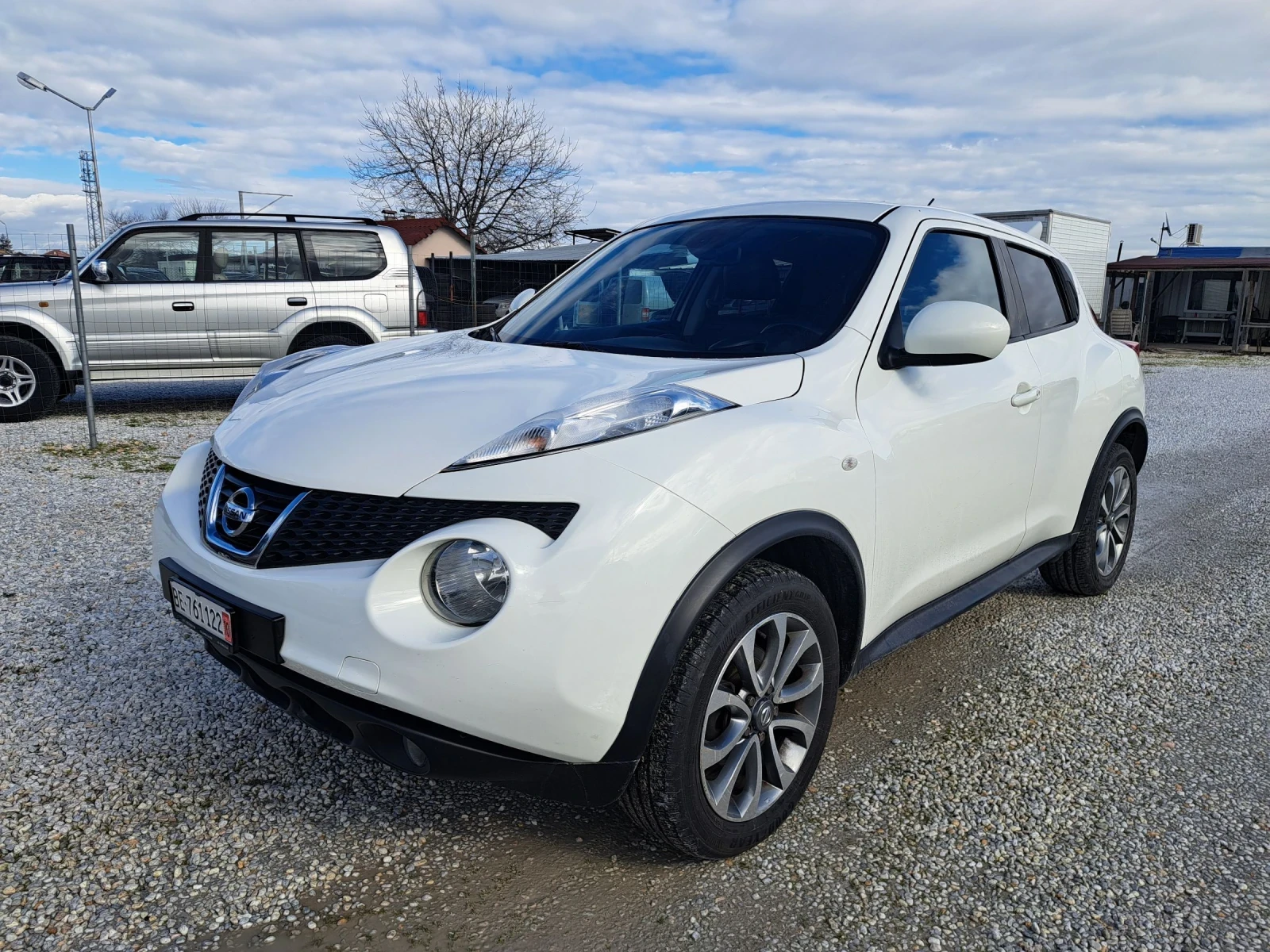 Nissan Juke 1.6 Швейцария | Auto.bg — изображение 1
