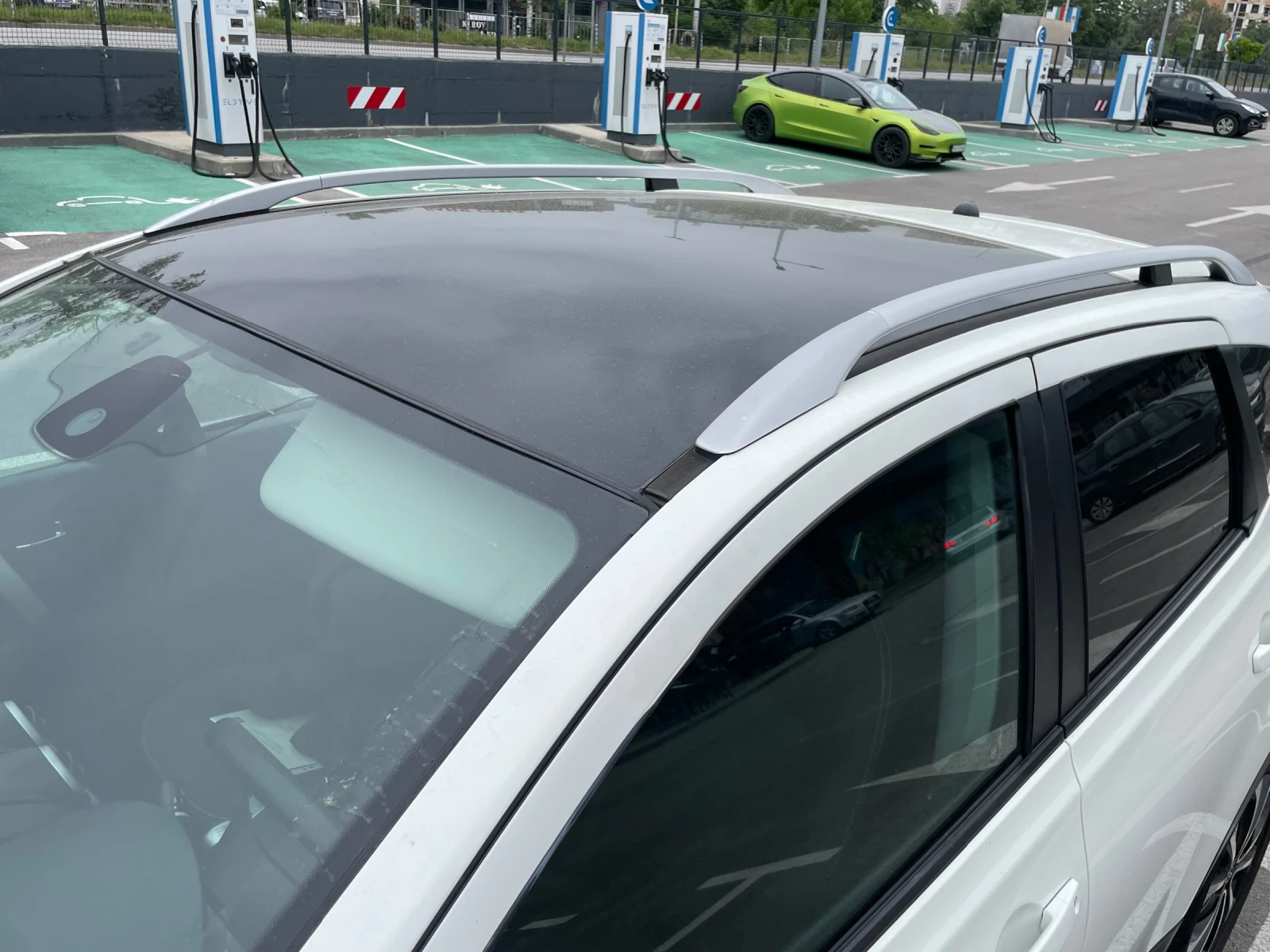 Nissan Qashqai 1.6 газ BRC навигация 360 градуса камера панорама , снимка 13 - Автомобили и джипове - 54333704