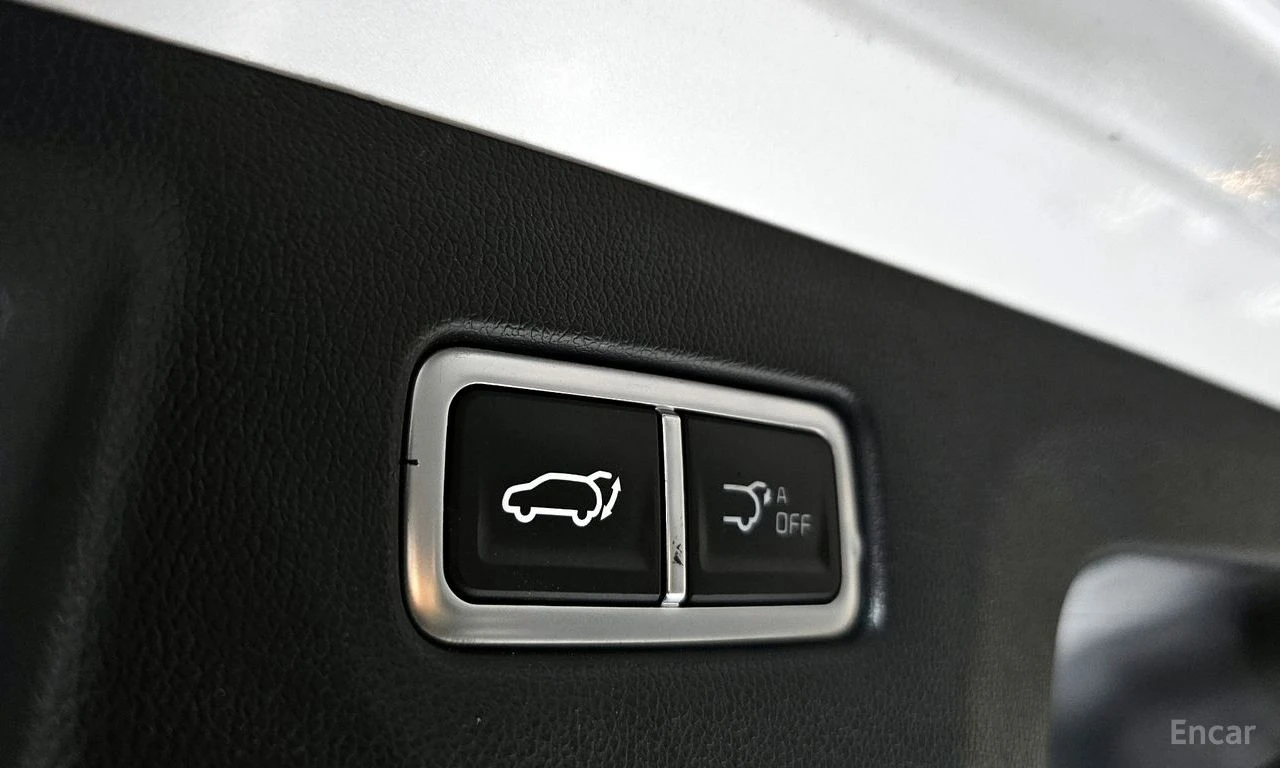 Kia Sorento 1.6* HYBRID* NOBLESSE* ПОДГРЕВ* ОБДУХВАНЕ* LANE* A, снимка 16 - Автомобили и джипове - 54736053
