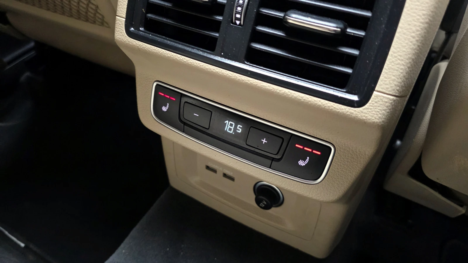 Audi Q5 2022* QUATTRO* PANO* DIGITAL* MATRIX* КРАЙНА ЦЕНА, снимка 15 - Автомобили и джипове - 55087481