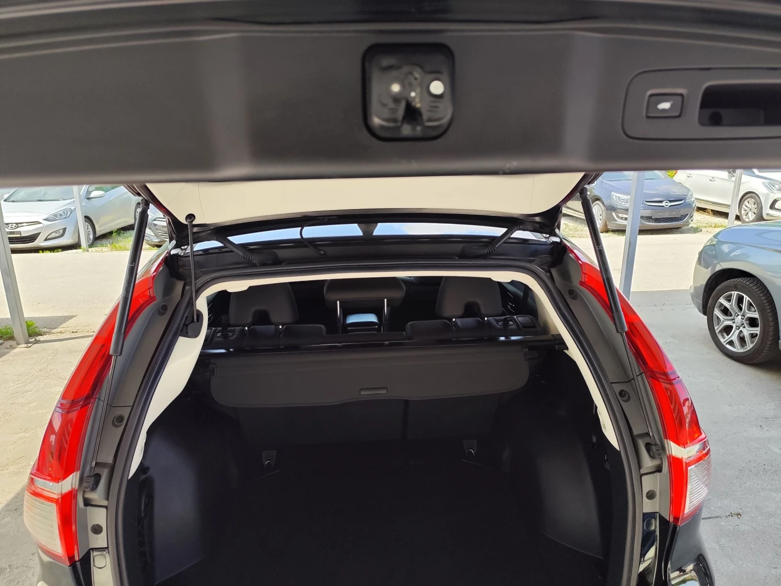 Honda Cr-v 1.6 Executive Plus 2 Швейцария , снимка 13 - Автомобили и джипове - 55149174