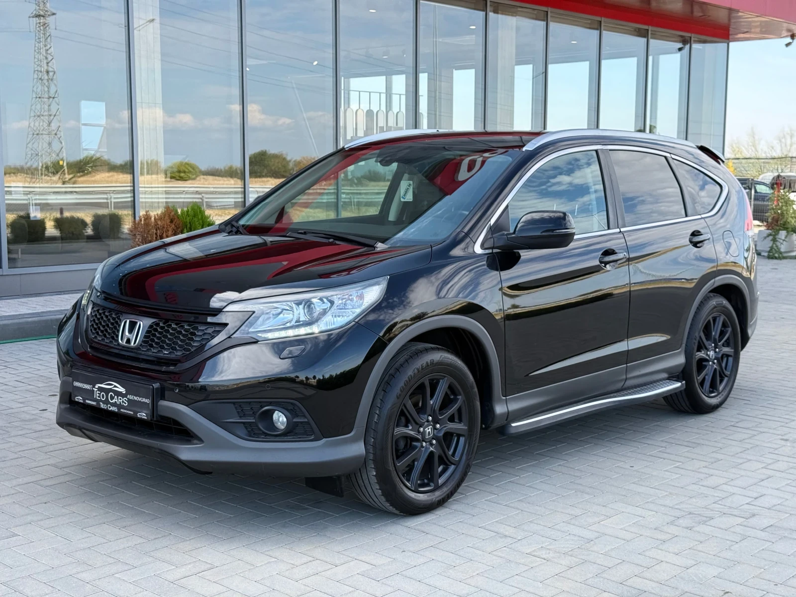 Honda Cr-v 2.0 i-VTEC / 4X4 / NAVI / CAMERA / FULL SERVICE