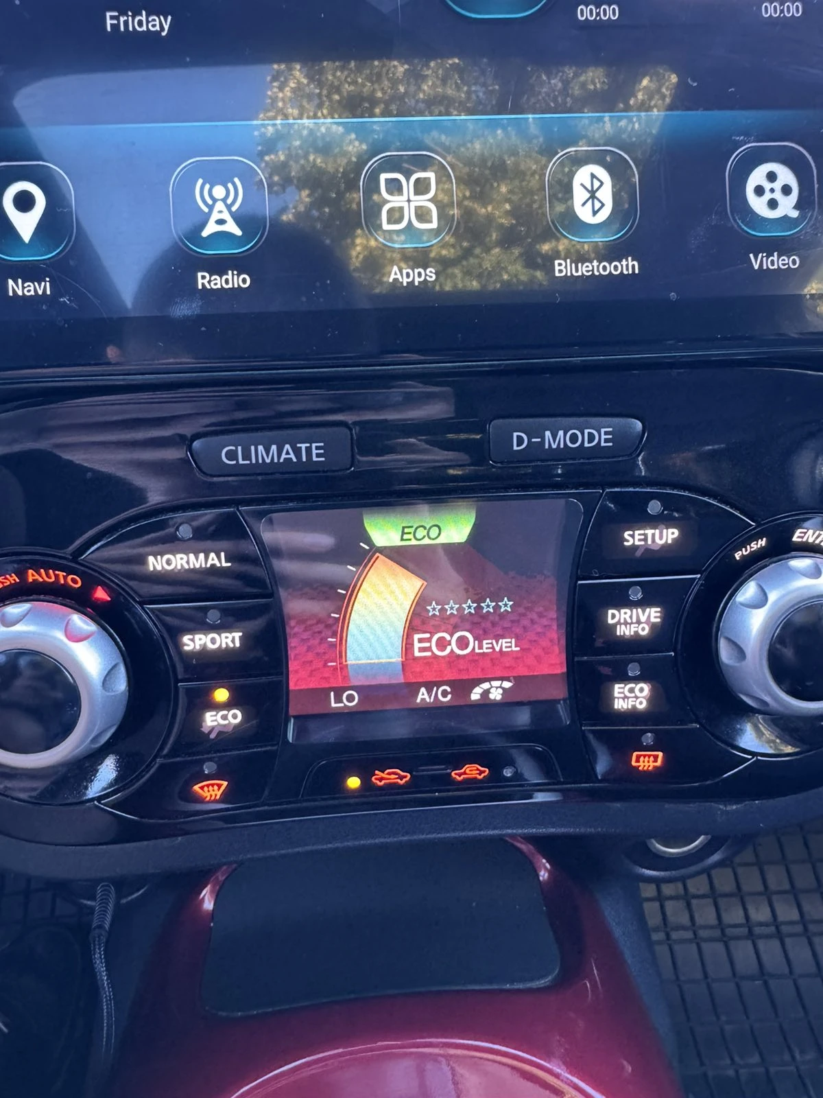 Nissan Juke, снимка 8 - Автомобили и джипове - 55754830