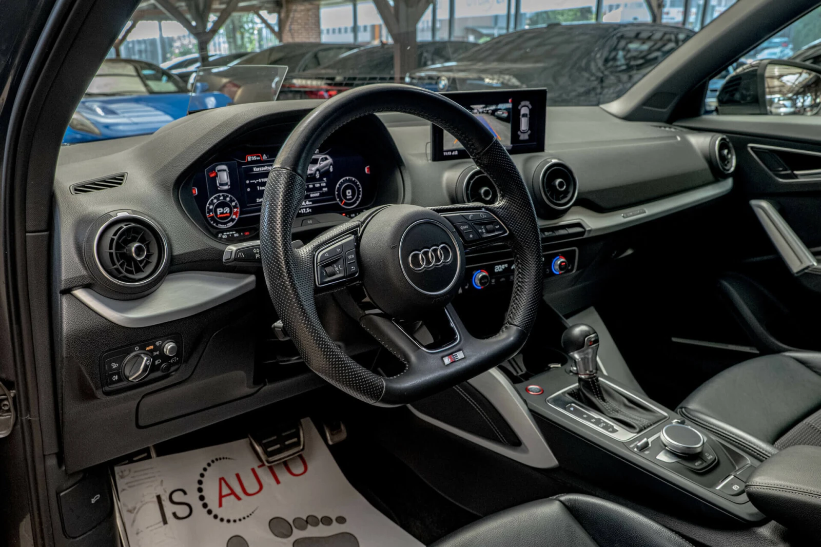 Audi Q2 SQ2/2.0TFSI/Bang&Olufsen/HuD/Virtual/Dist./Side As, снимка 8 - Автомобили и джипове - 55824773