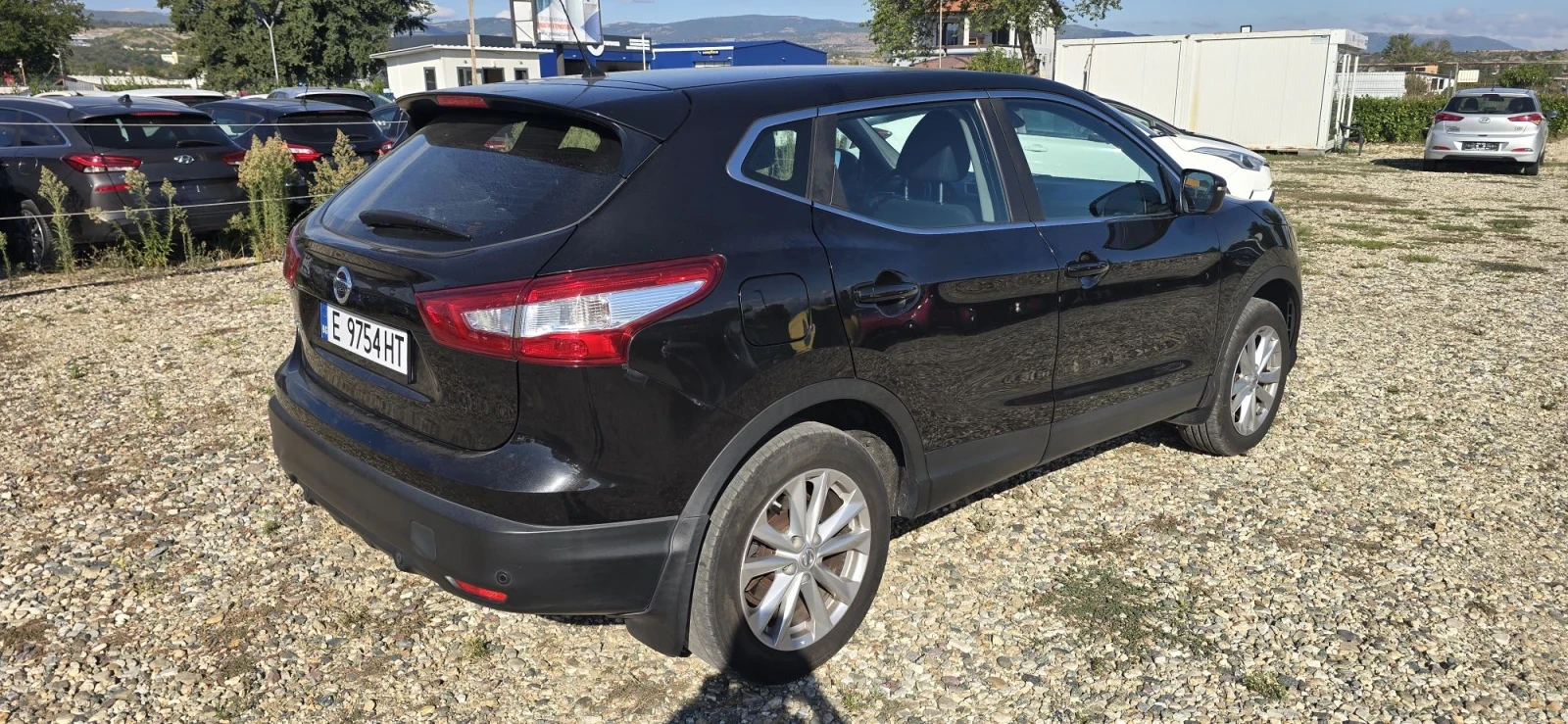 Nissan Qashqai 1.5 DCI, снимка 5 - Автомобили и джипове - 56191736