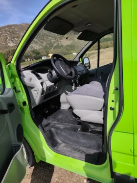 Renault Trafic 2.0DCI/115ph КЛИМАТИК, снимка 9