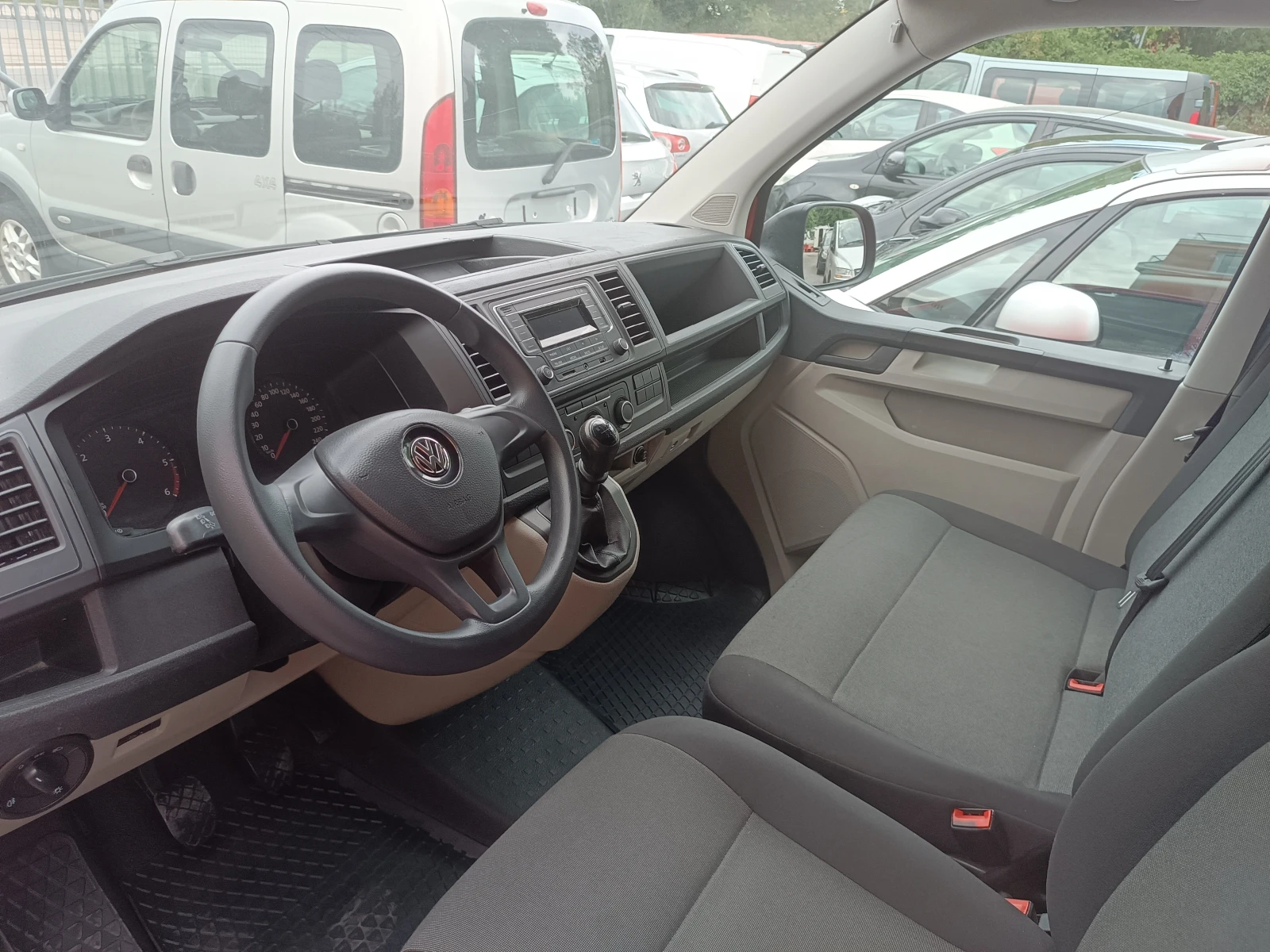 VW T6  2.0TDI 4X4/150K.c ITALIA - изображение 10
